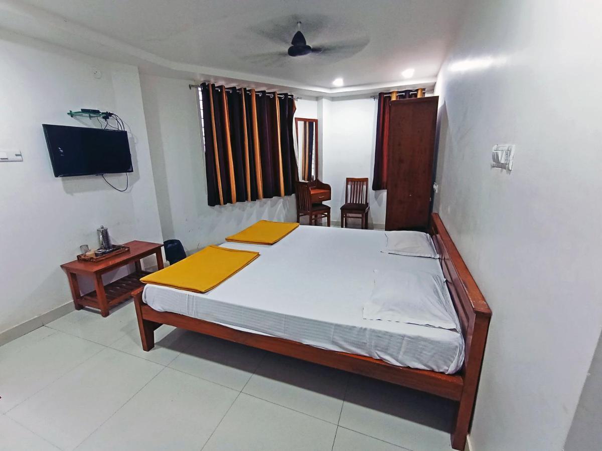 Staymaker Shri Shakti Residency Hubli Exterior photo