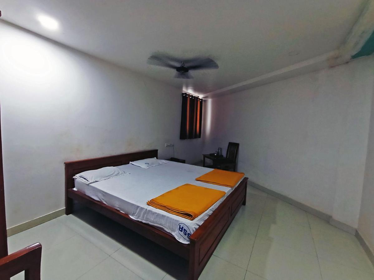 Staymaker Shri Shakti Residency Hubli Exterior photo