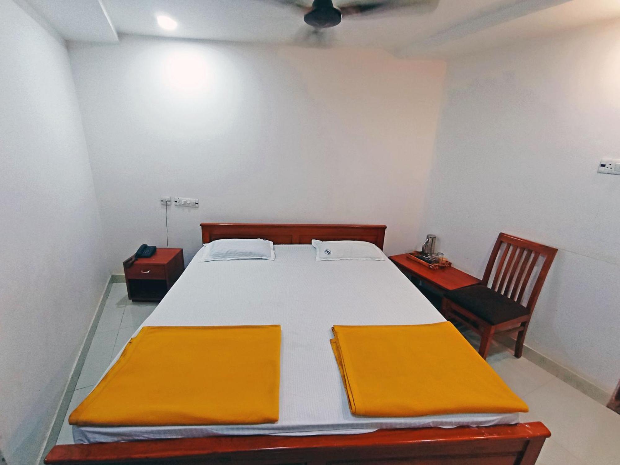 Staymaker Shri Shakti Residency Hubli Exterior photo