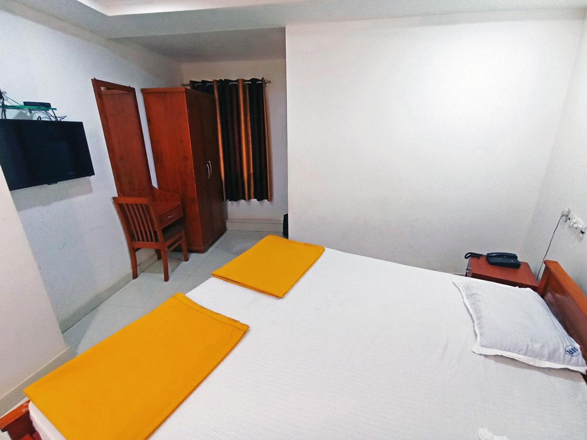 Staymaker Shri Shakti Residency Hubli Exterior photo
