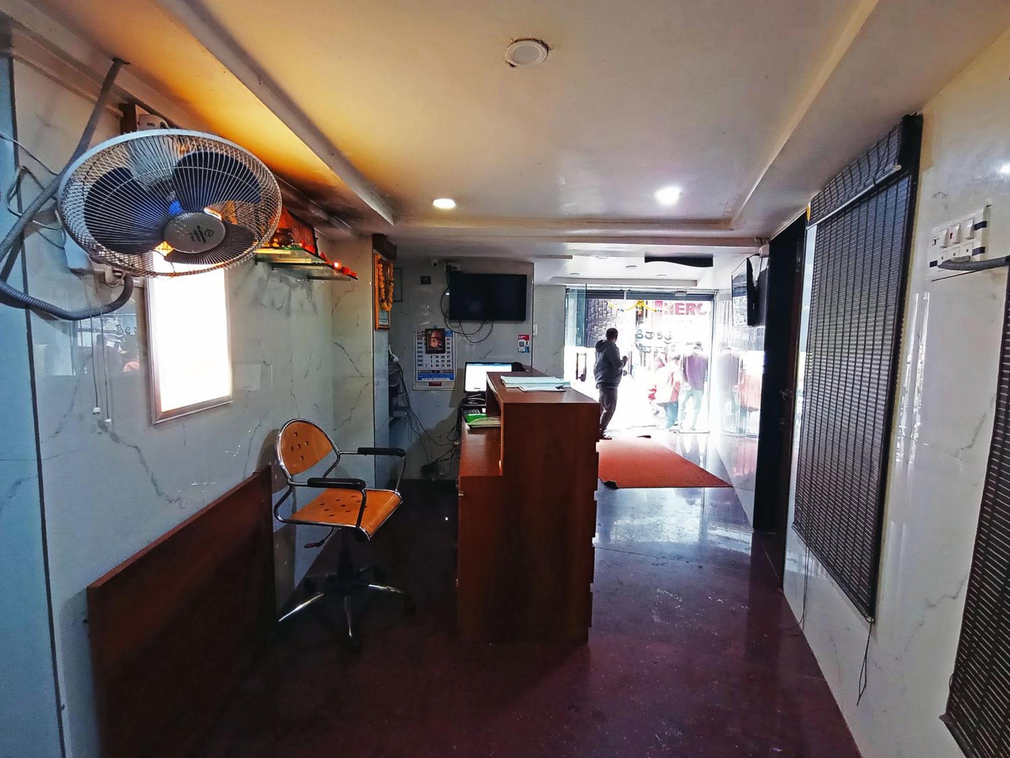 Staymaker Shri Shakti Residency Hubli Exterior photo