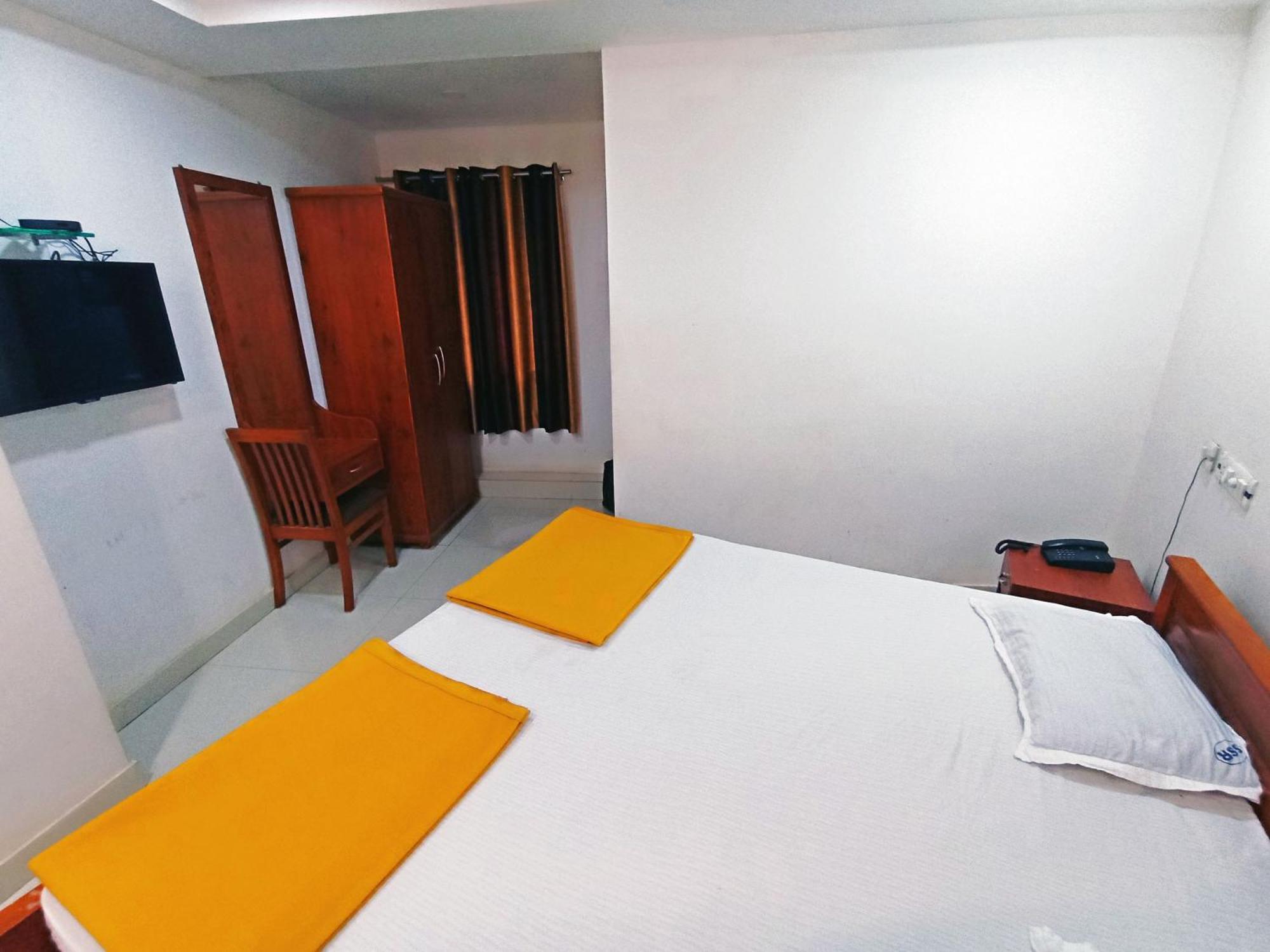 Staymaker Shri Shakti Residency Hubli Exterior photo